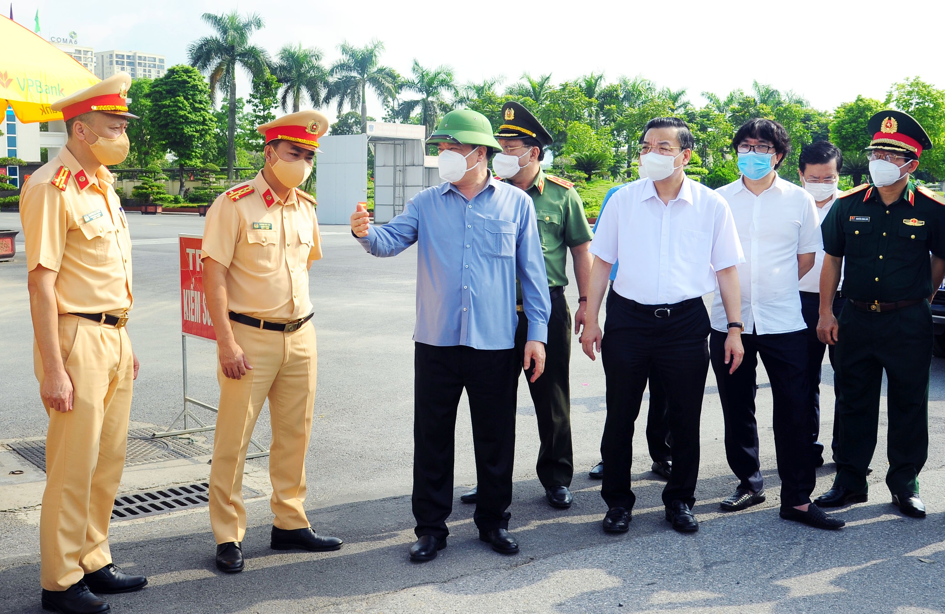 Tổ chức phân vùng phù hợp với mức độ nguy cơ, vì sự an toàn của Thủ đô và sức khỏe Nhân dân